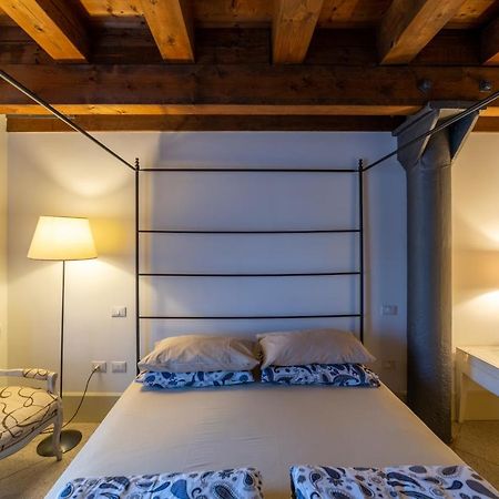 Youatmolino Canal View Apartment البندقية المظهر الخارجي الصورة