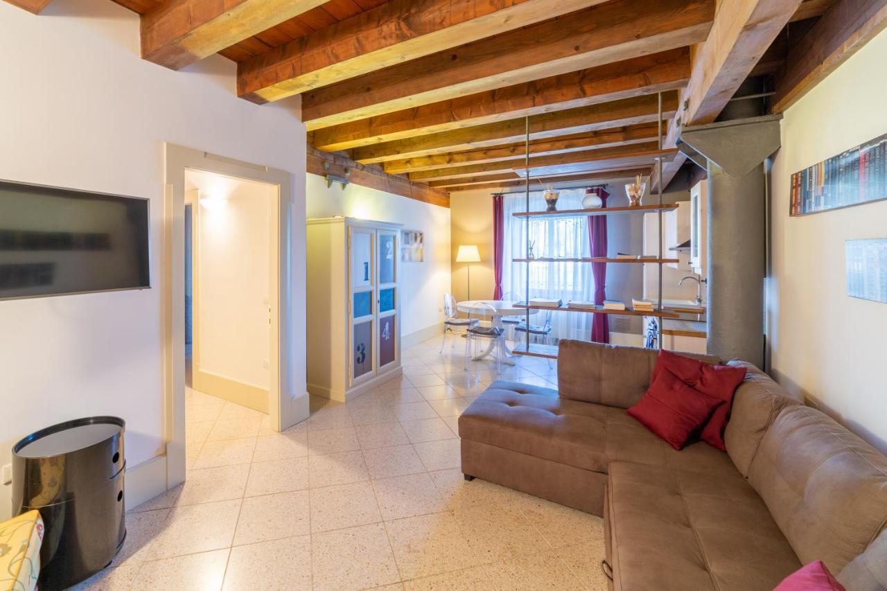 Youatmolino Canal View Apartment البندقية المظهر الخارجي الصورة