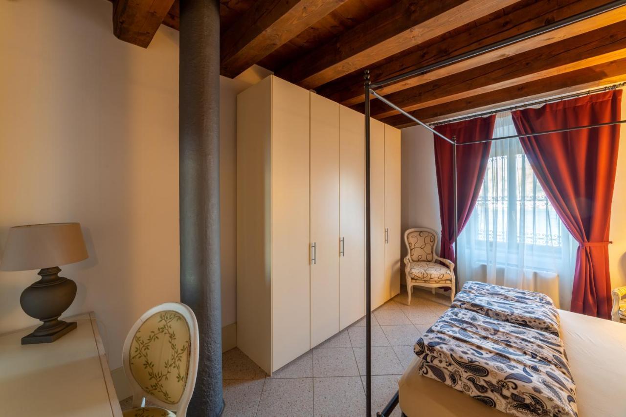 Youatmolino Canal View Apartment البندقية المظهر الخارجي الصورة